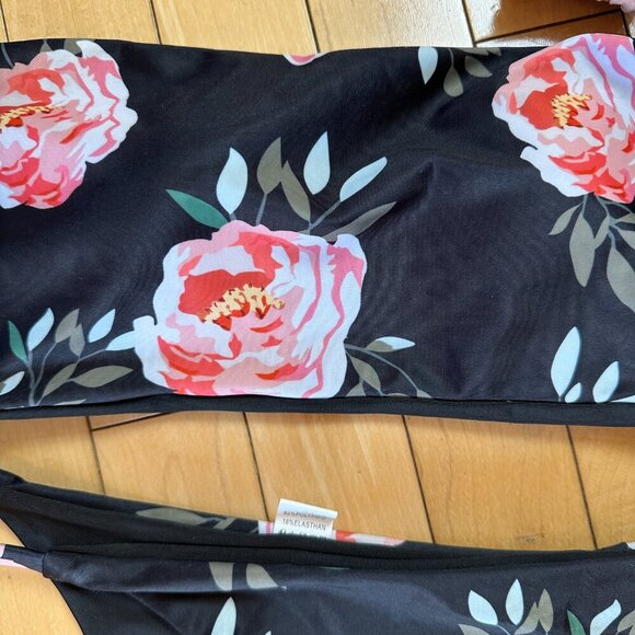 ZAFUL Size Small Swimsuit Bundle 3 Tops & 3 Bottoms - Picture 8 of 12